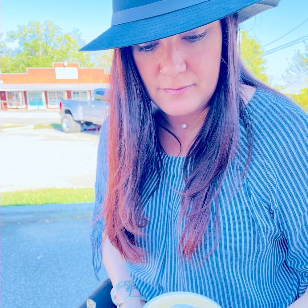 Meet your Posher @gypsybornhippie